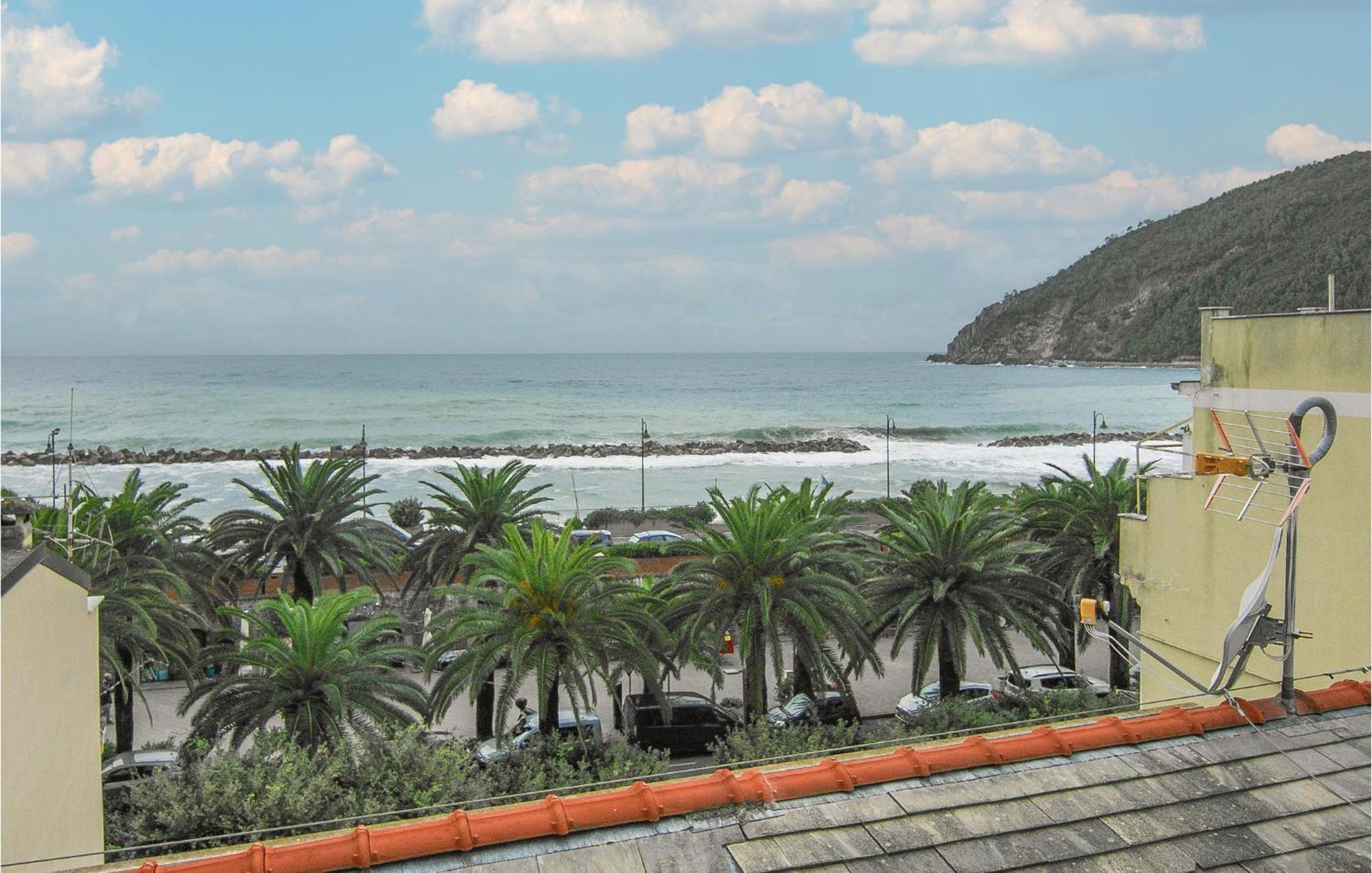 Nice Apartment In Moneglia With Kitchen Eksteriør bilde
